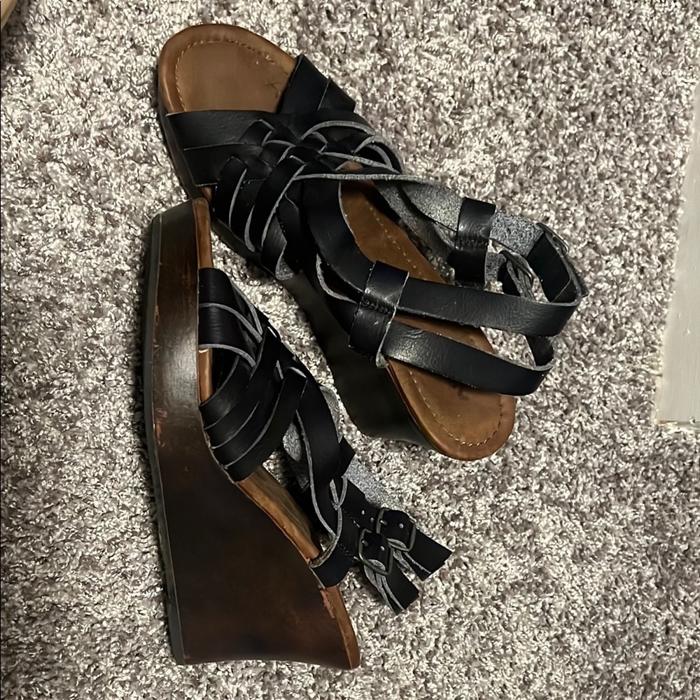 Women's Black Wedge Sandals